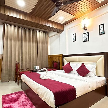 Hotel Avalanche Shimla Bagian luar foto