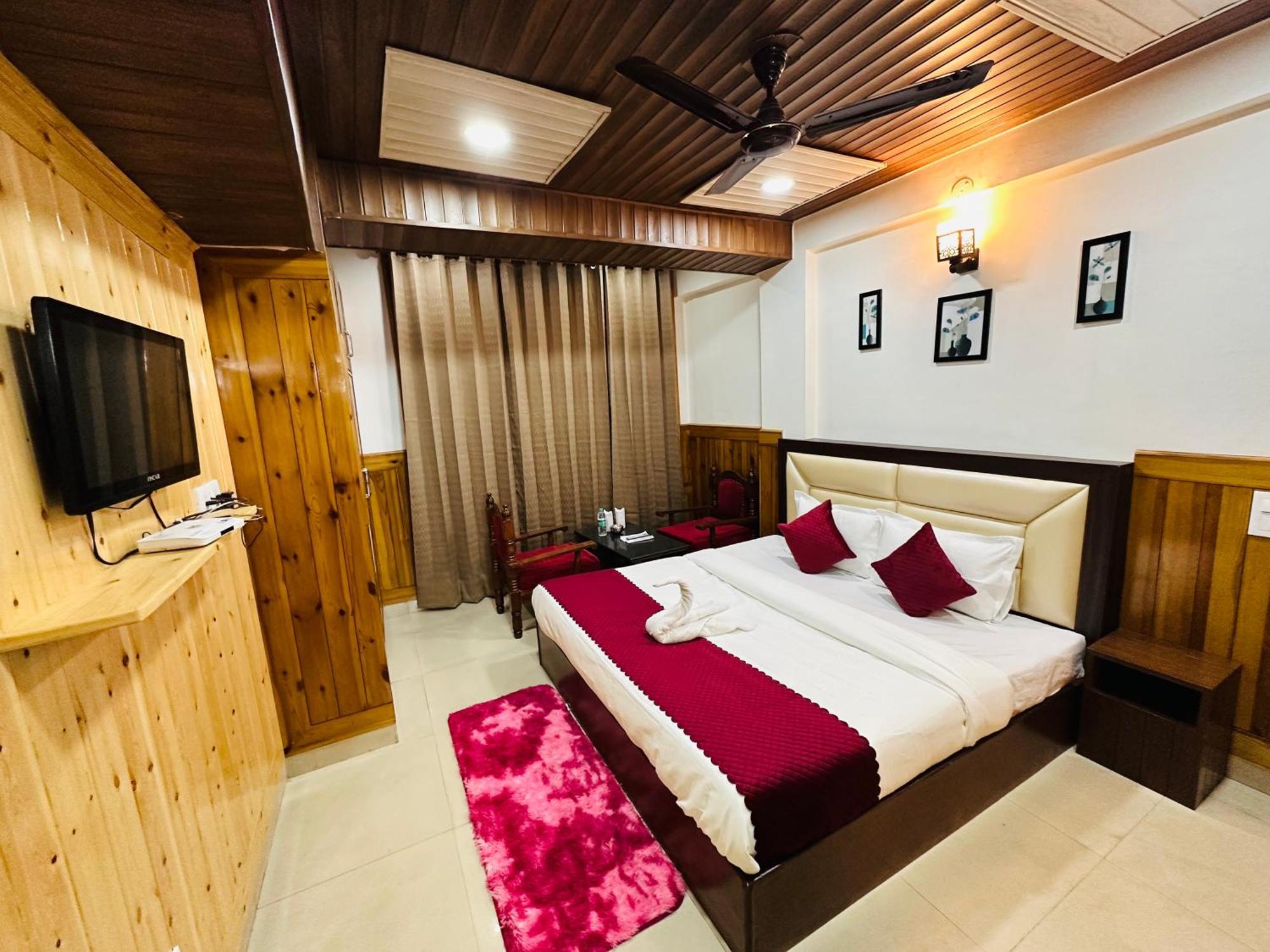 Hotel Avalanche Shimla Bagian luar foto